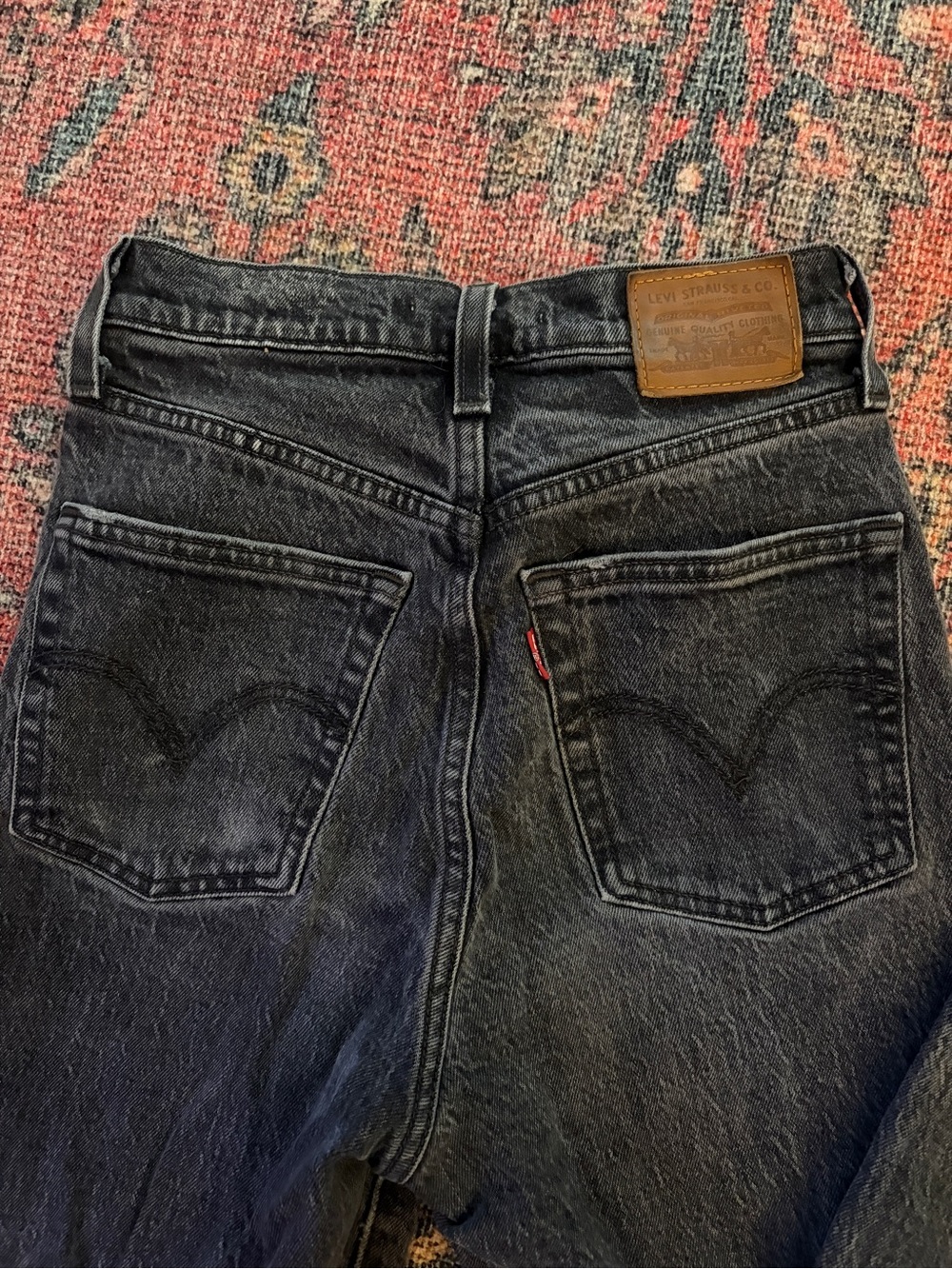 Levi's Women’s Ribcage Straight Black Washed Jeans